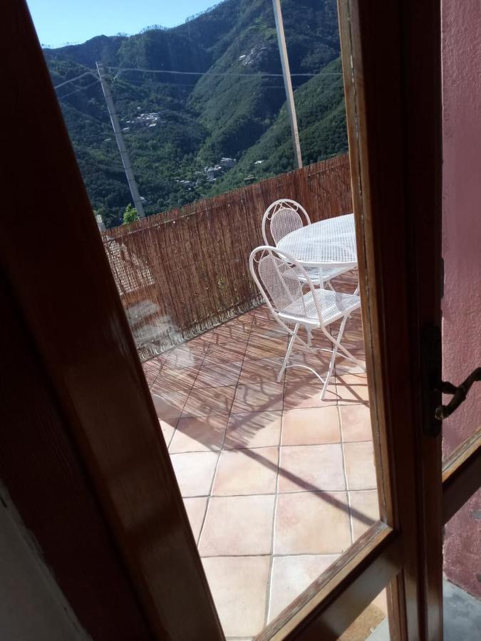 Appartamento In Dimora Tipica Montale  Екстериор снимка